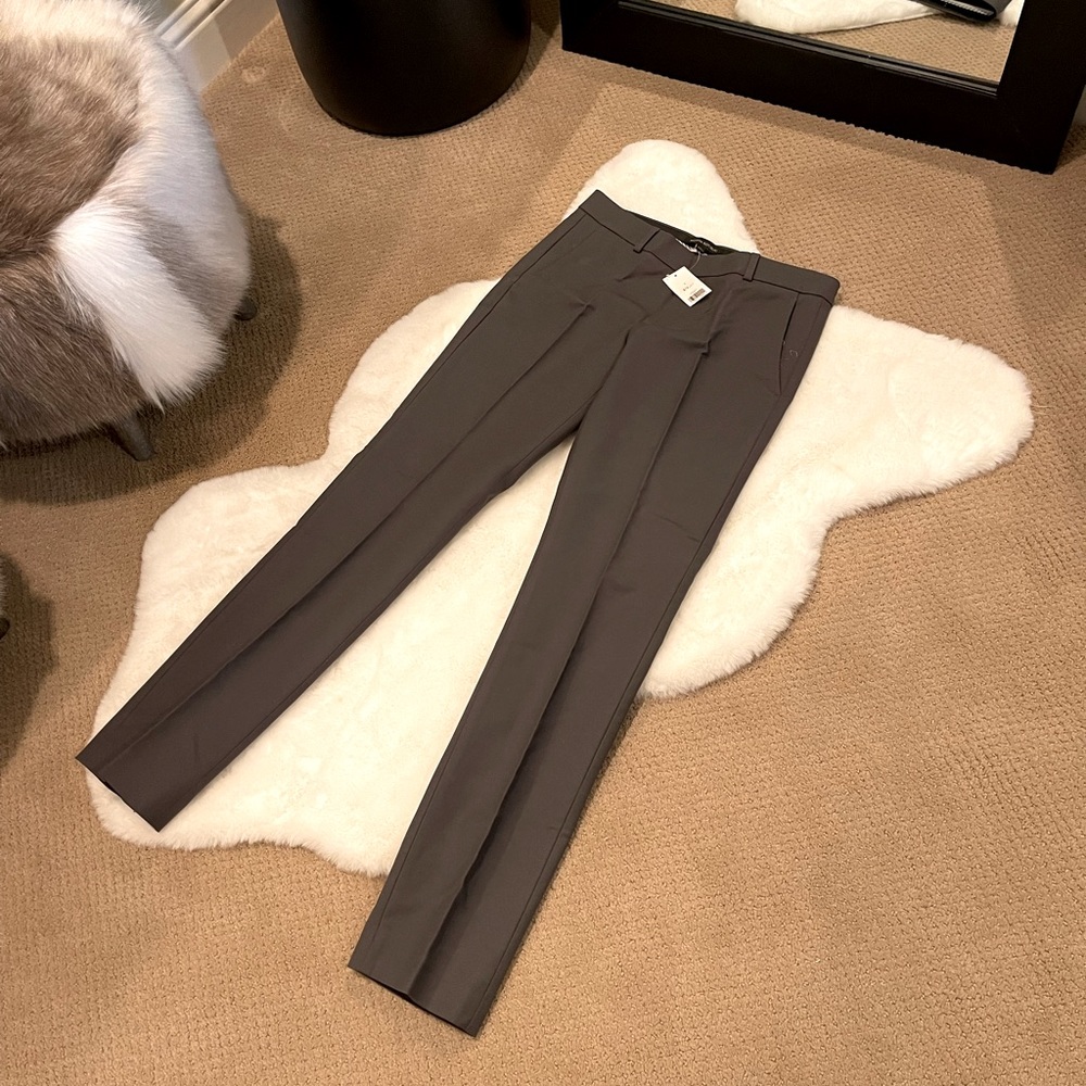Banana Republic Size 4 Gray Standard Fit Pants
